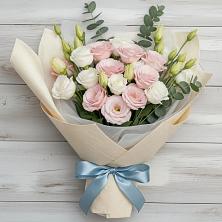 Букет цветов из:  Лизиантусы в Суханово