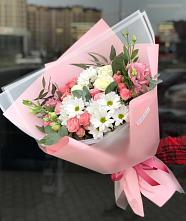 Букет цветов из:  Розы, Лизиантусы и Хризантемы в Суханово
