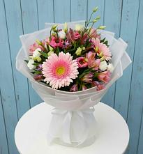 Букет цветов из:  Герберы, Альстромерии и Лизиантусы #REPLACE_PRED# Суханово